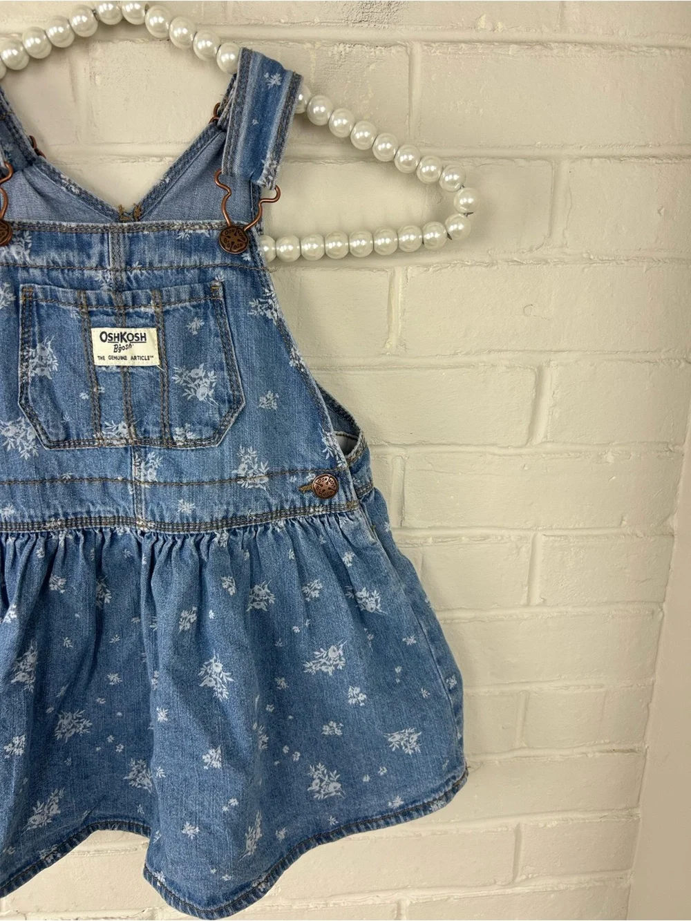 OshKosh B’Gosh Girls Floral Denim Overalls Dress Size 3T